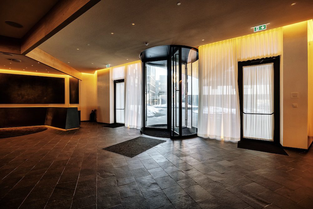 aluminium bejárati ajtó