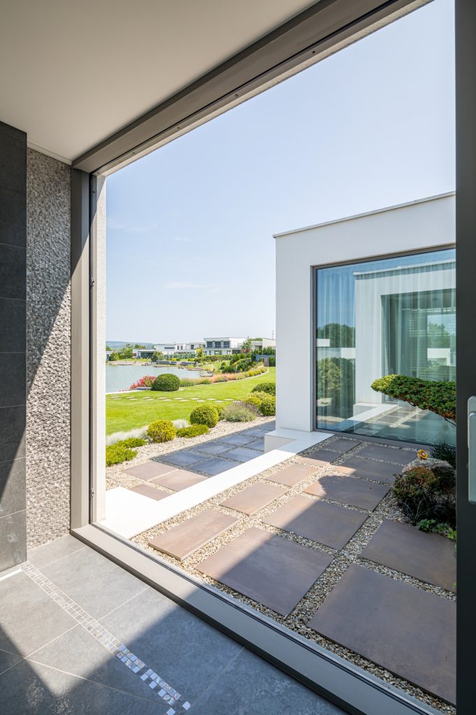 aluminium bejárati ajtó