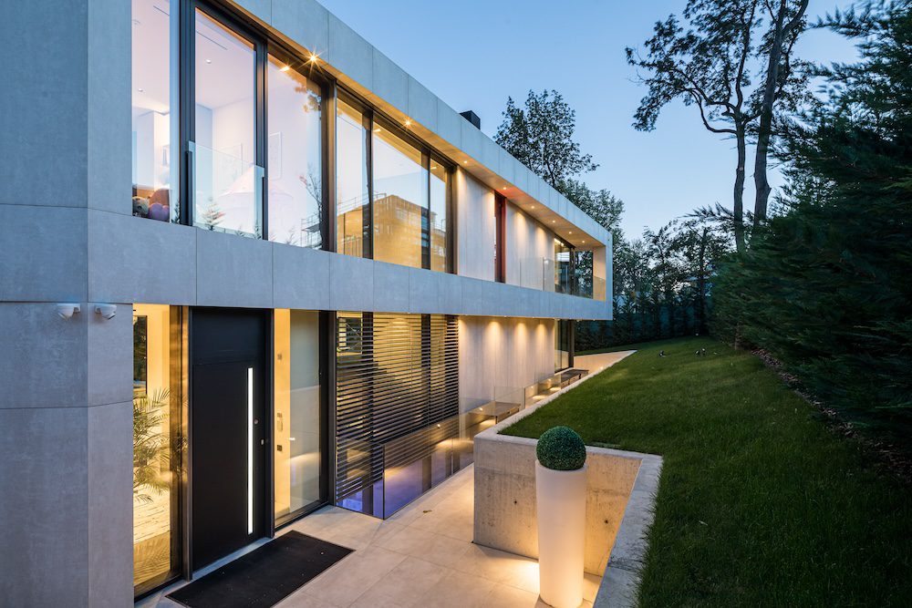 aluminium bejárati ajtó