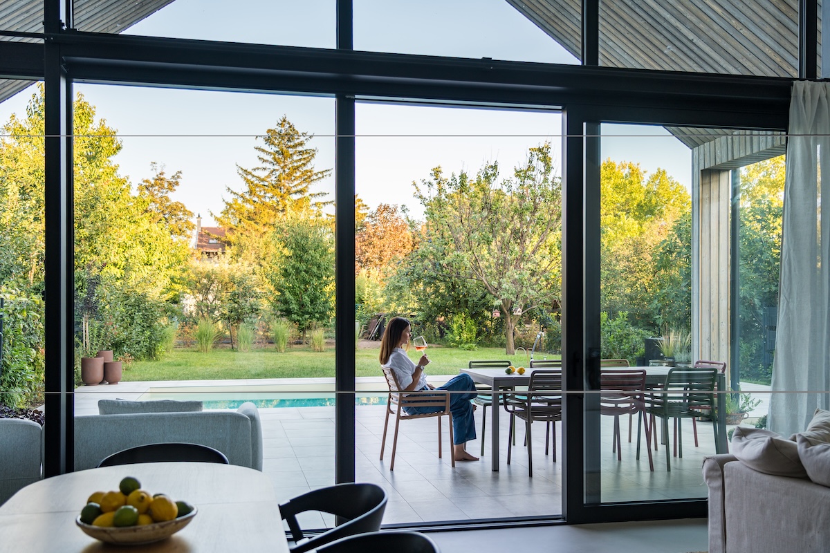 Schüco-Schueco-aluminium-nyílászáró-homlokzat-tolo ajto-sliding door-glass wall-end grain facade-interior-terrace