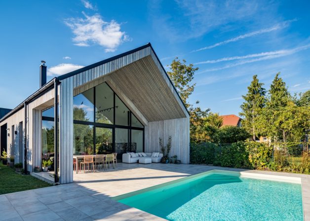 Schüco-Schueco-aluminium-nyílászáró-homlokzat-tolo ajto-sliding door-glass wall-end grain facade-triangle-sunlight-exterior
